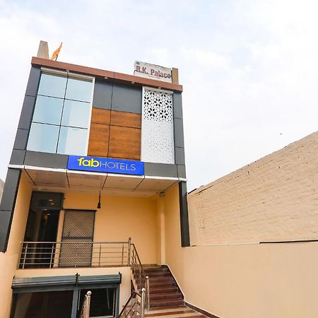 Fabhotel Rk Palace Ayodhya Ngoại thất bức ảnh