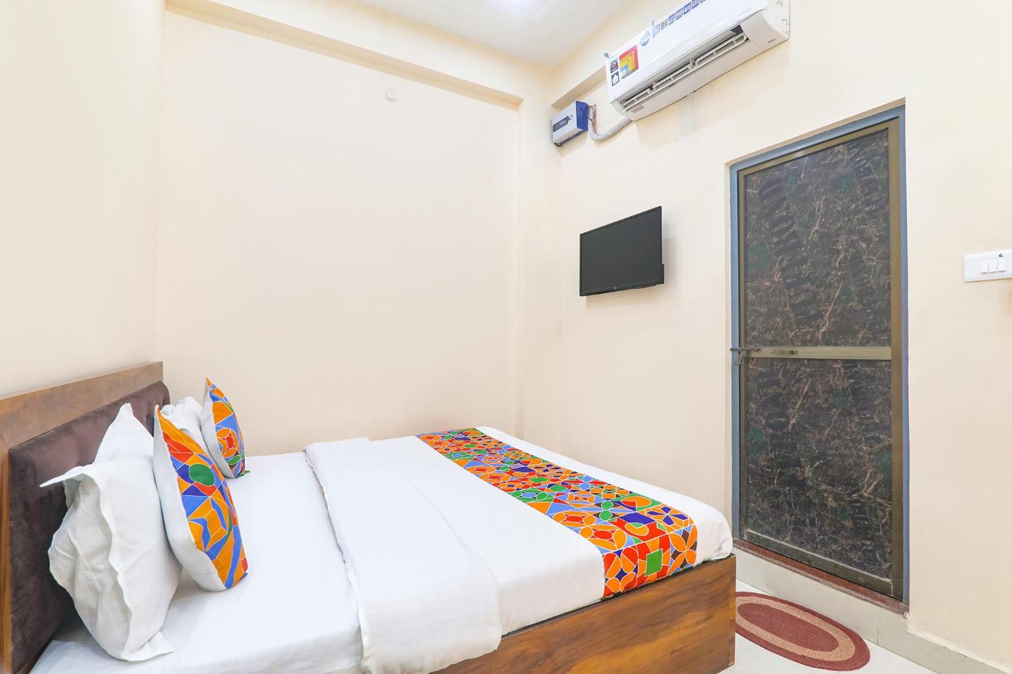 Fabhotel Rk Palace Ayodhya Ngoại thất bức ảnh