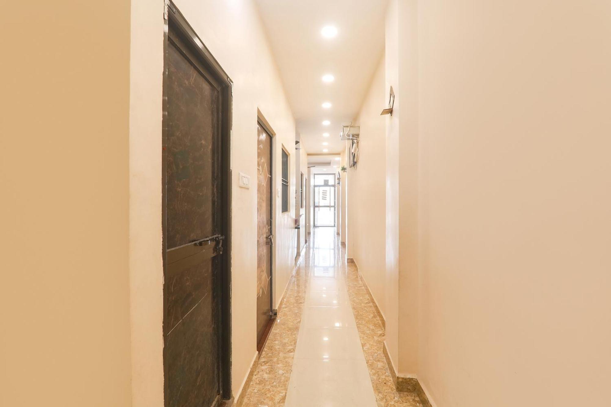 Fabhotel Rk Palace Ayodhya Ngoại thất bức ảnh